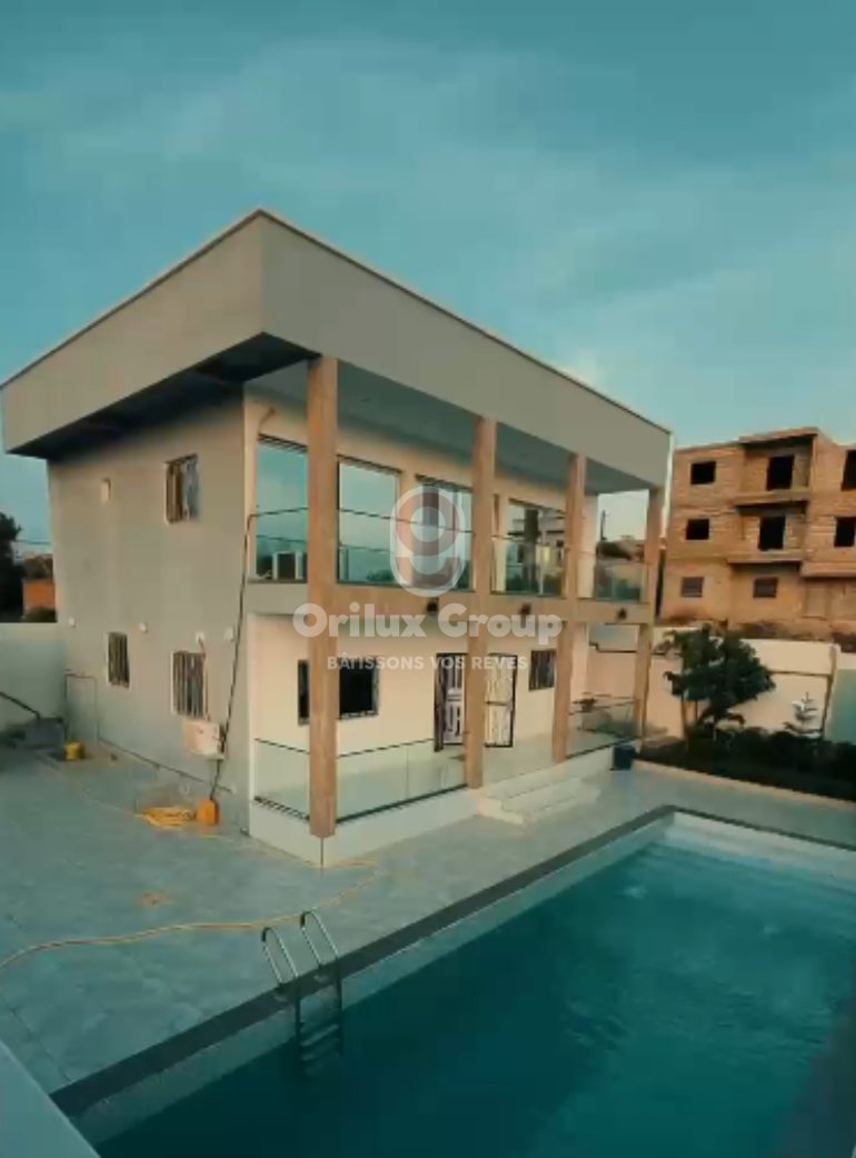 VILLA RÉSIDENTIELLE À TOUBAB DIALAW